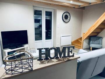 Gîte pour 2 personnes, avec sauna ainsi que terrasse et jacuzzi à Houssen