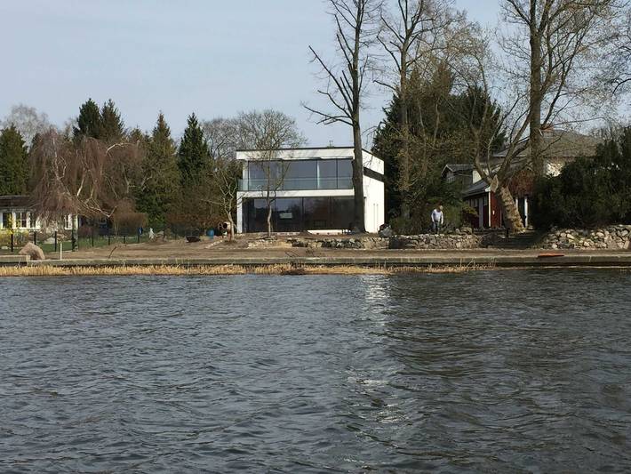 Ferienhaus für 6 Personen, mit Seeblick und Balkon sowie Garten und Sauna in Berlin - 2