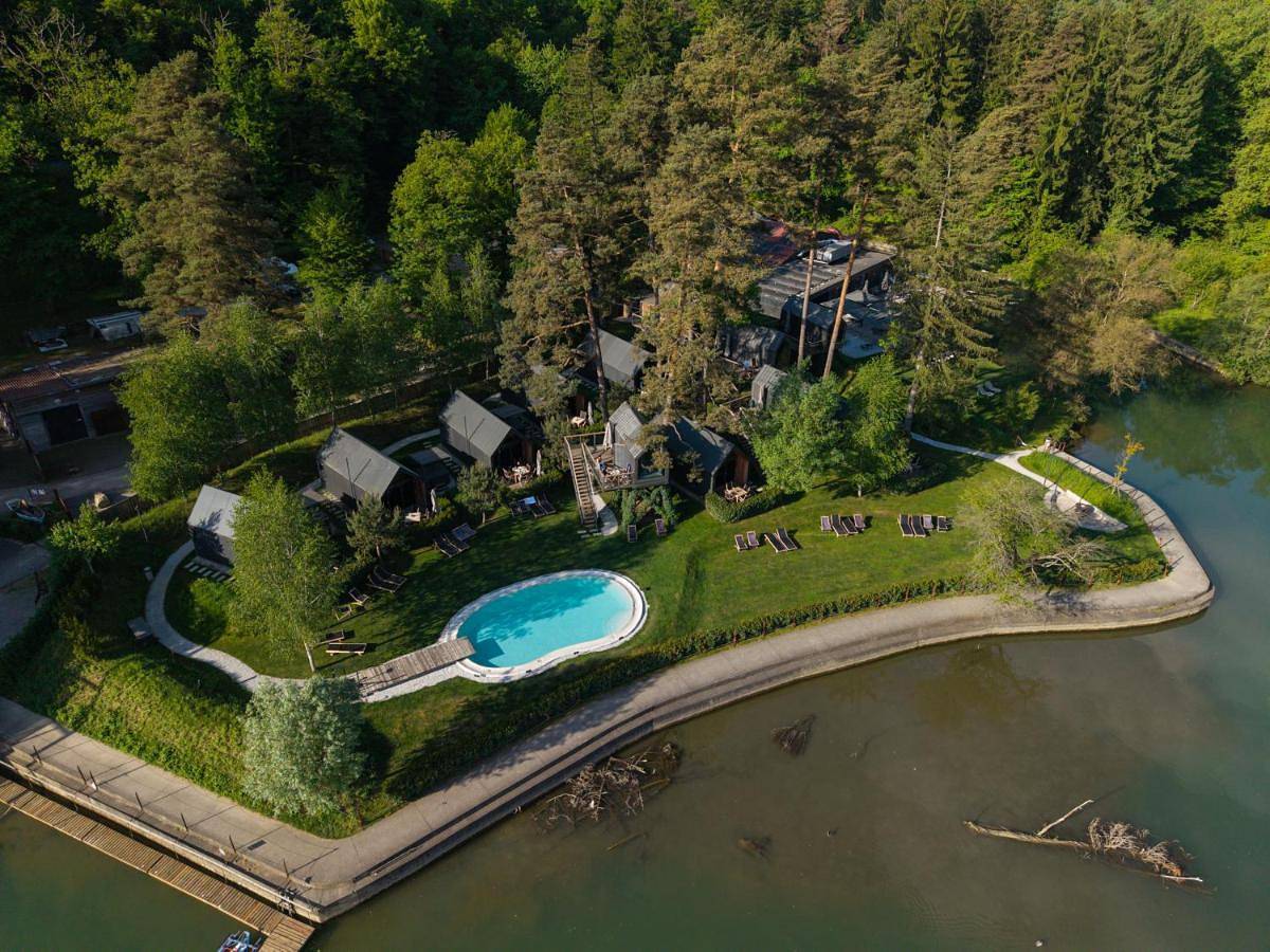 Luxury glamping Chocolate village in Karawanken und Bachergebirge, Maribor