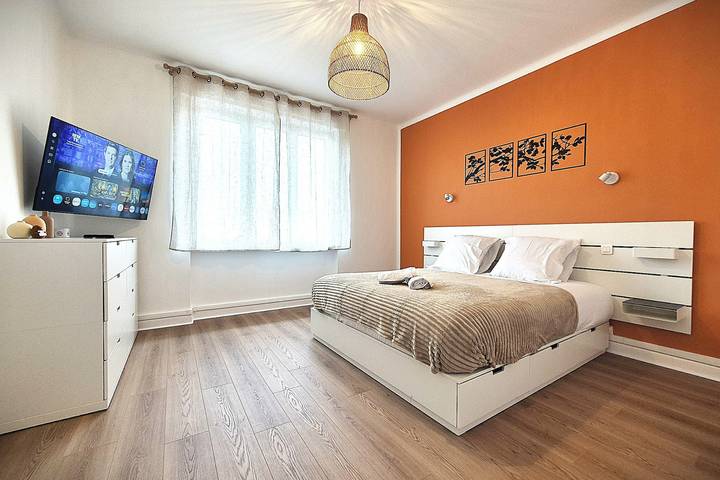 Gîte pour 8 personnes, avec terrasse, adapté aux familles à Thionville - 4