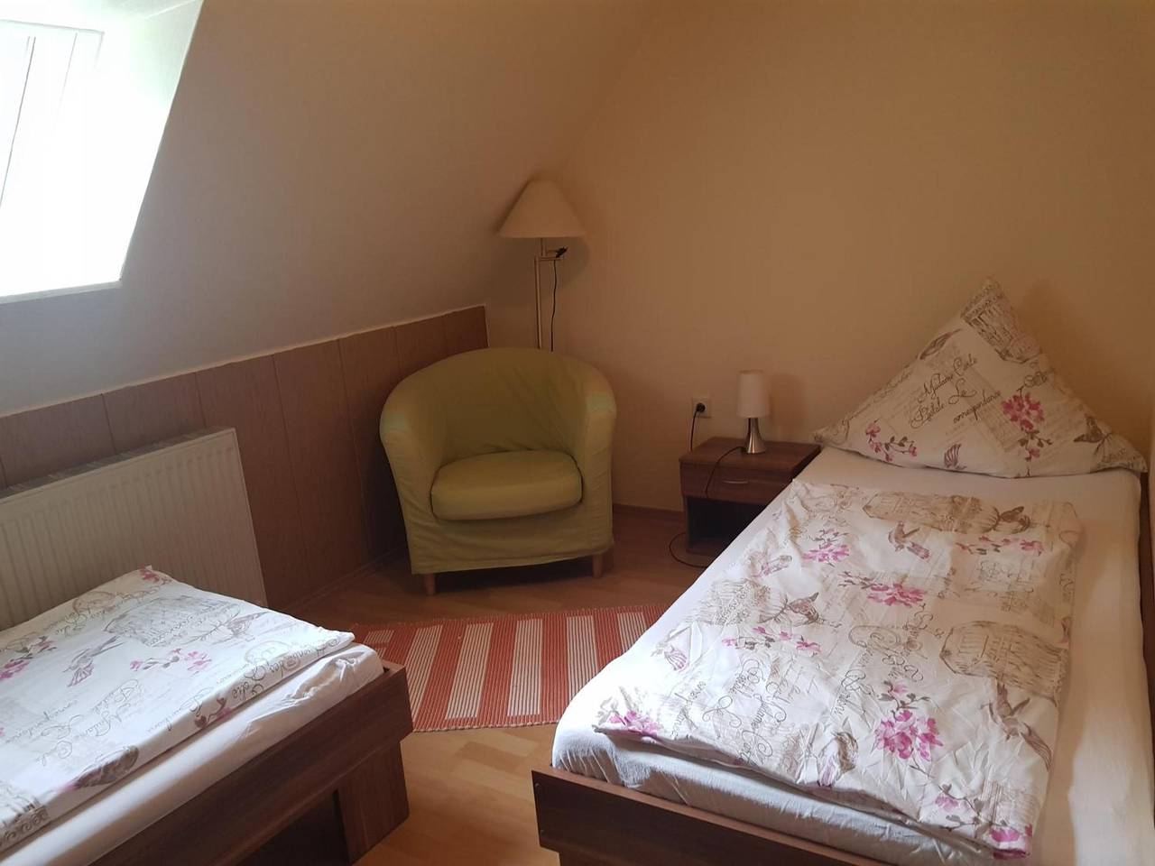 Appartement entier, Appartement 'Für Monteure' avec Wi-Fi in Densow, Templin