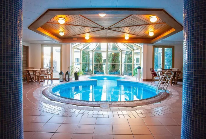 Hotel für 2 Personen, mit Garten und Pool sowie Sauna - 1