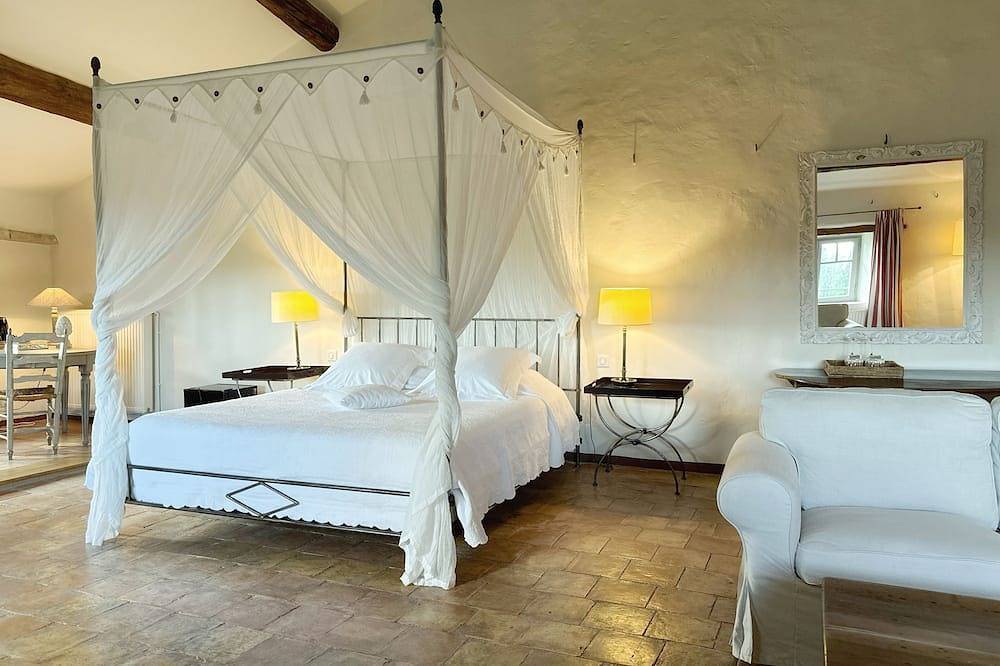Apartamento entero, La Ponche - Tower Room in Vacqueyras, Vaucluse