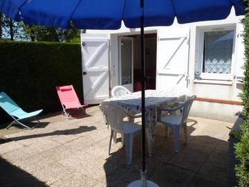 Gîte pour 4 personnes, avec piscine et terrasse dans Plage de la Grière