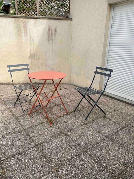 Gîte pour 6 personnes, avec terrasse dans Saint-Georges-sur-Eure - 2