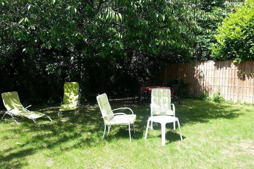 Ganze Wohnung, Großes Studio in einem städtischen Landhaus - Kostenlose und einfache Einrichtung in Rennes, Rennes und Umgebung