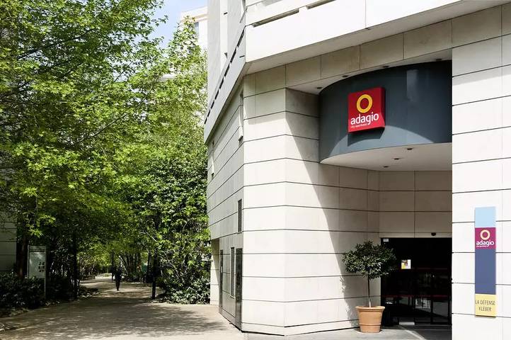 Location de vacances pour 2 personnes à Courbevoie