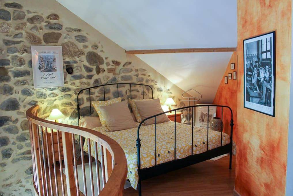 Two-Bedroom House in Bellaffaire, Région de Forcalquier
