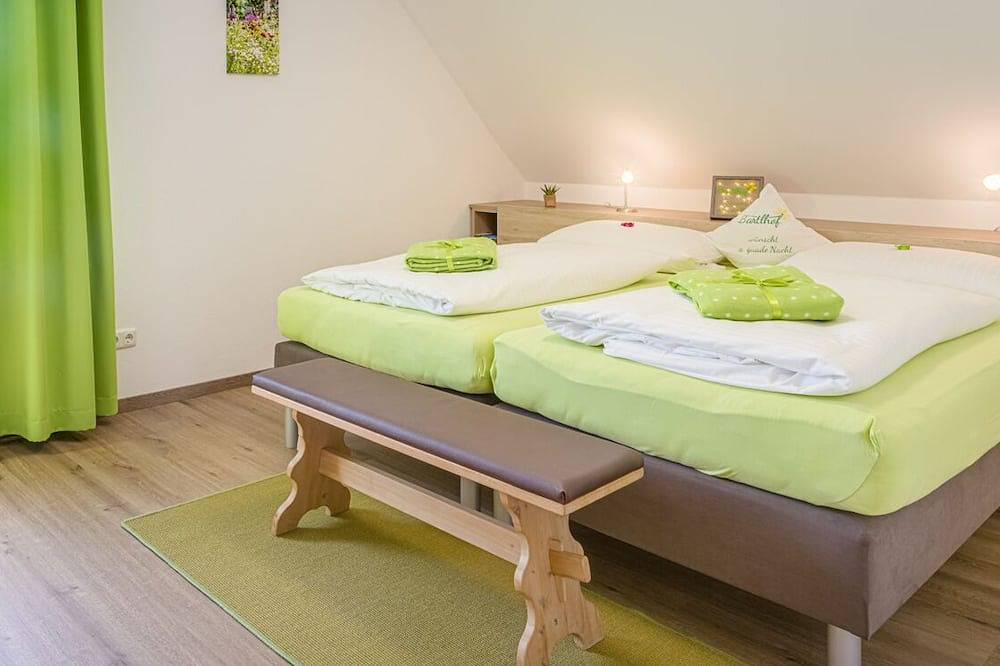 Ganze Wohnung, Ferienwohnung mit direktem Blick auf die Naab und kostenfreier Wlan-Nutzung in Burglengenfeld, Ostbayern