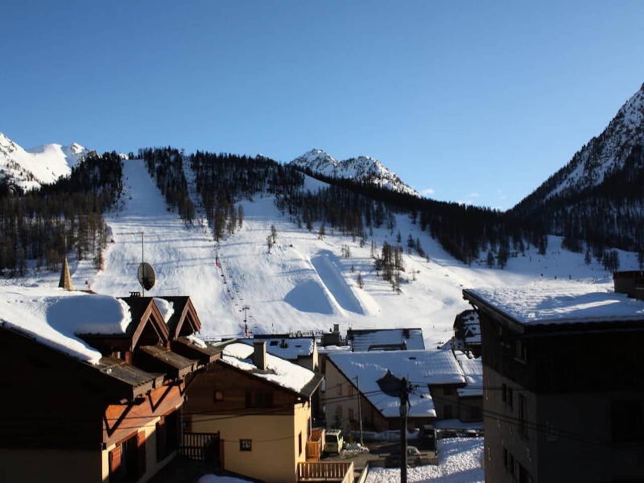 Appartement entier, 4 Pièces pour 6 Personnes in Montgenèvre, Région de Briançon
