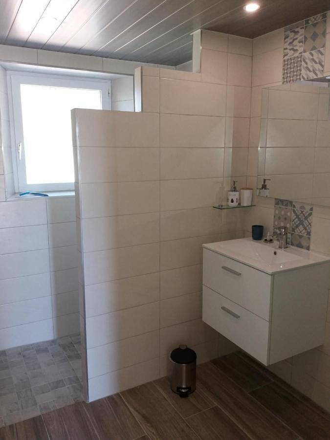 Location de vacances pour 4 personnes, avec terrasse à Le Mesnil-en-Vallée - 4
