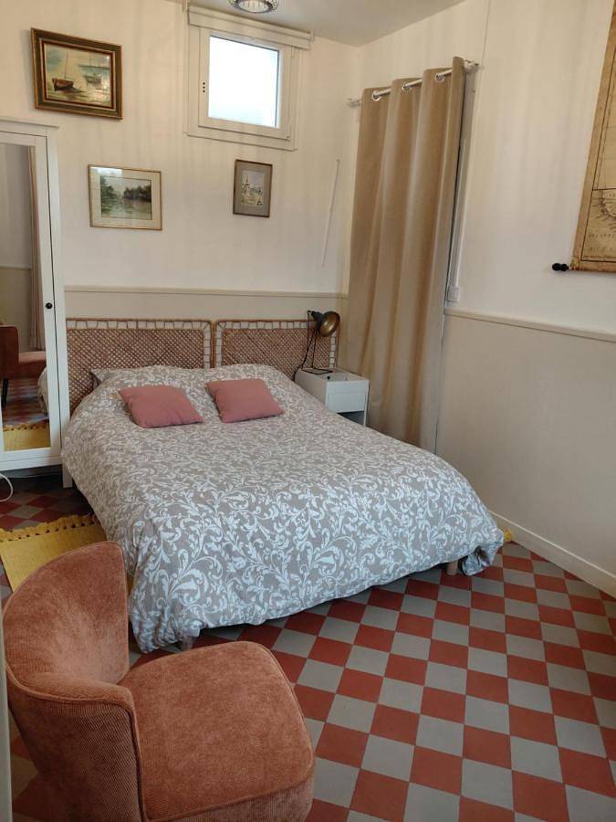Appartement entier, One-Bedroom Apartment in Méry-sur-Oise, Val-d'Oise