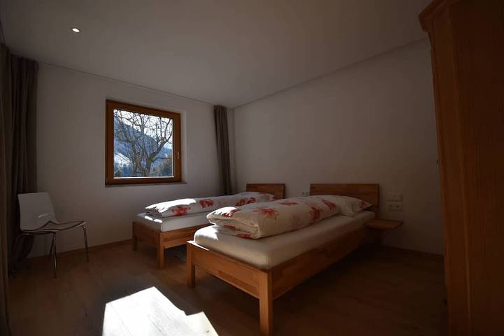 Ganze Wohnung, Moderne Wohnung mit Terrasse für Bergbegeisterte in Hohe Tauern, Prägraten am Großvenediger