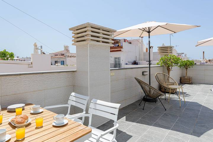 Apartment for 2 people, with terrace in Nerja Centre