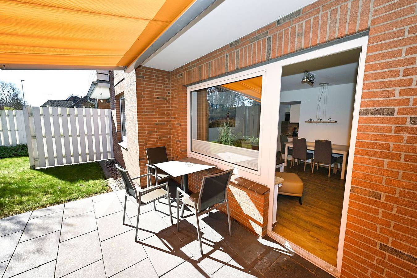 Ganze Wohnung, Fischer's Hus Wohnung 3
Schöne Wohnung mit Terrasse und Eintritt in die Meerzeit in Büsum, Dithmarschen