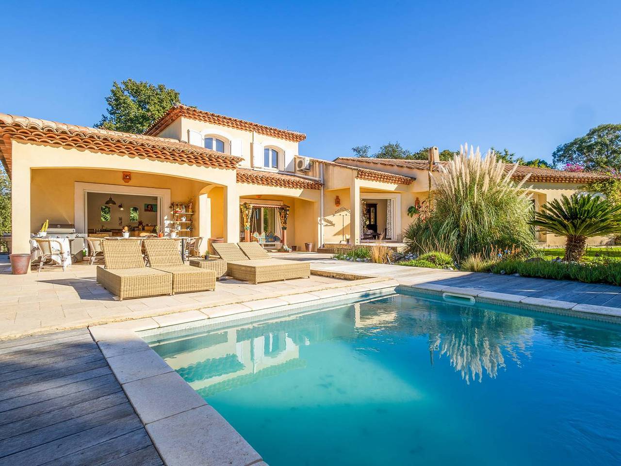 Villa voor 10 Personen in Bormes-les-Mimosas, Toulon regio