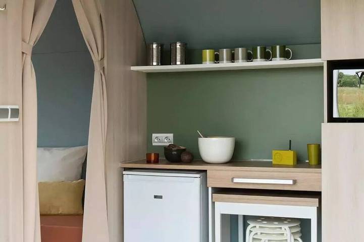 Mobil home pour 4 personnes, avec piscine et terrasse, animaux acceptés à Marcillac-Saint-Quentin - 2