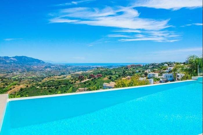 Ferienhaus für 14 Personen, mit Pool
