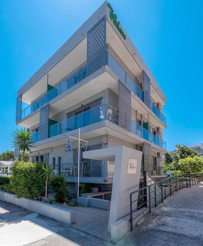 Appart’hôtel pour 3 personnes, avec Balcon et Terrasse ainsi que Jardin et Piscine