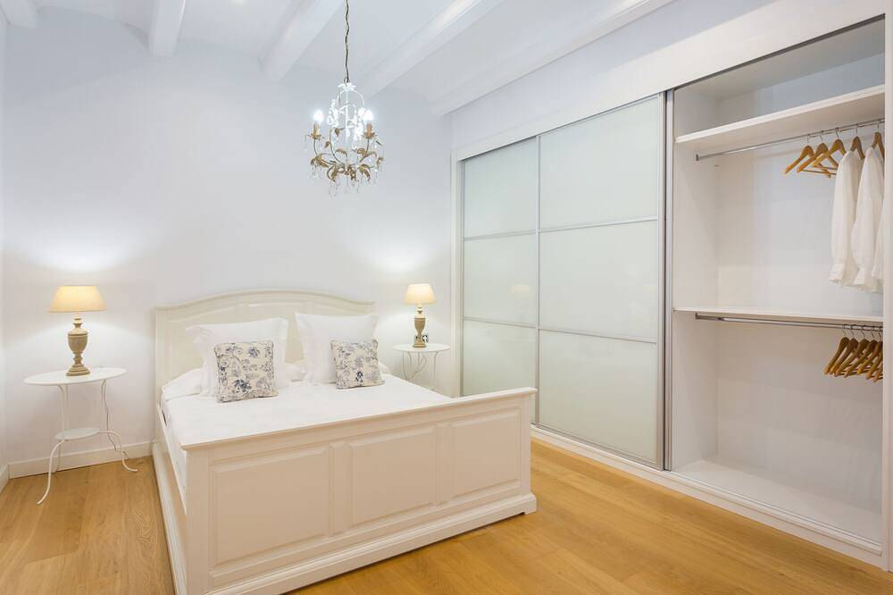 Azahar House. Costa Valenciana, Costa Blanca. Garden, swimming pool, beach.   in Daimus, Costa de Valencia