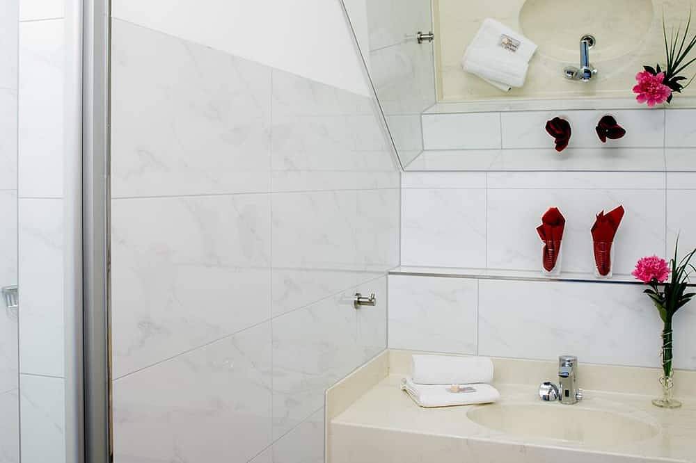 Ganze Wohnung, \"Seitenstüberl\" | Gemütliches Appartement lädt zum Gesundheitsurlaub in Bad Birnbach, Bayerische Golf und Thermenland