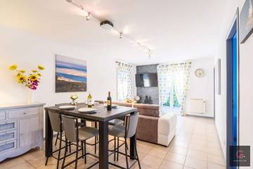 Gîte pour 4 personnes, avec terrasse et jardin dans Biscarrosse (bourg)