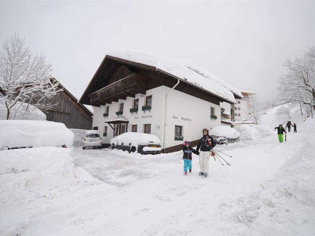 Haus Bergfrieden - Doppelzimmer Tirol in Lermoos, Ammergauer Alpen (Österreich)