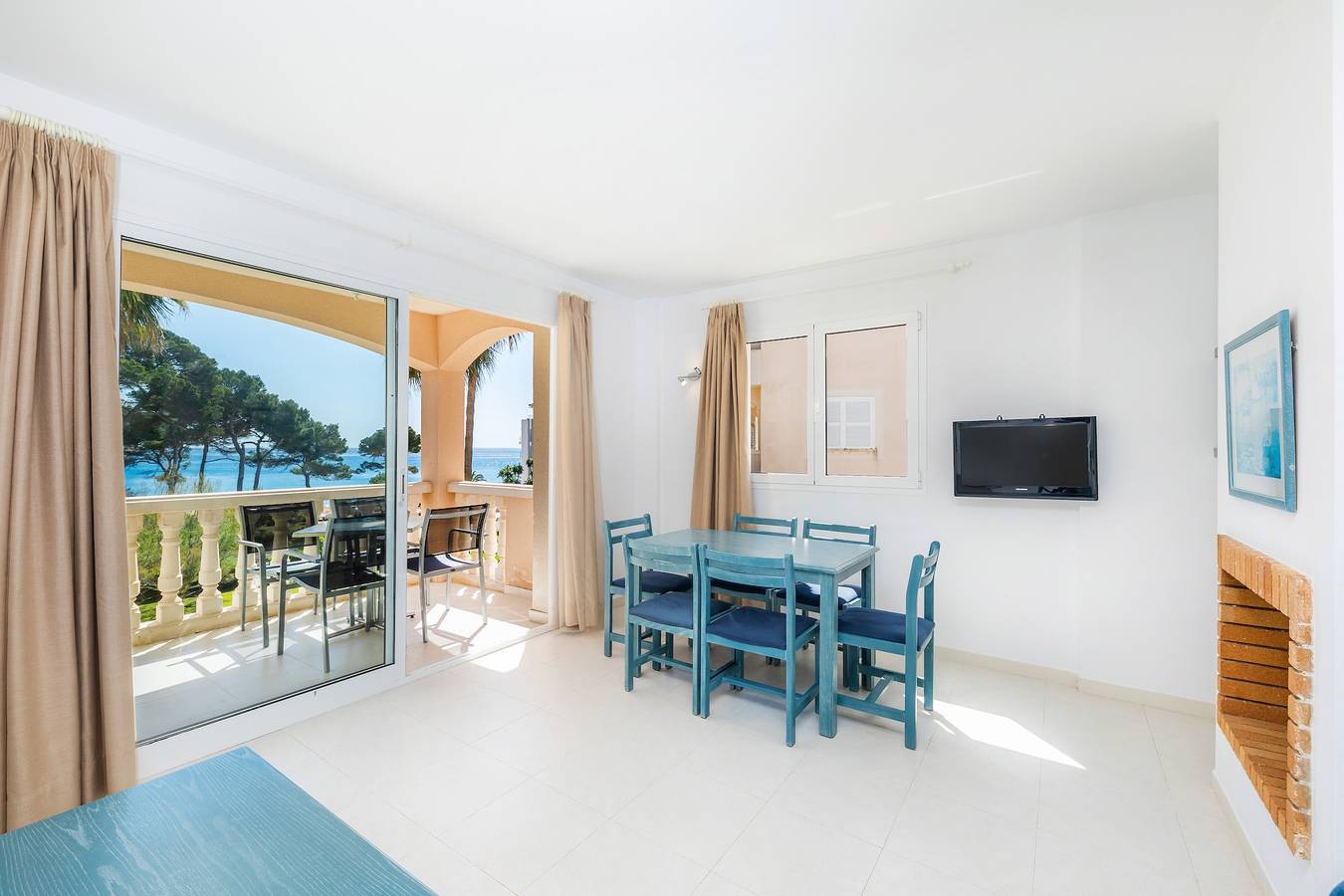 Entire apartment, Apartment 'Oro del Mar Iv 05' with Shared Pool, Shared Garden and Wi-Fi in Canyamel, Capdepera