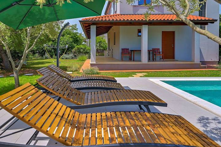 Ferienhaus für 6 Personen, mit Balkon und Whirlpool - 1