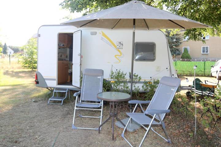 Camping für 2 Personen, mit Garten und Ausblick sowie Pool in Sachsen