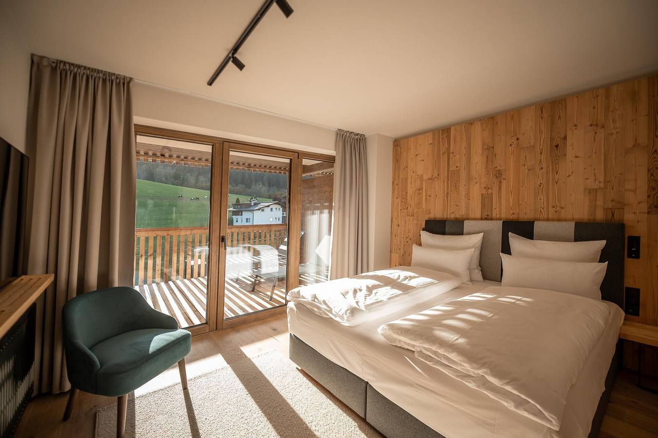 Tweepersoonskamer, douche, Wc, balkon in Fieberbrunn, Bezirk Kitzbühel (stad)