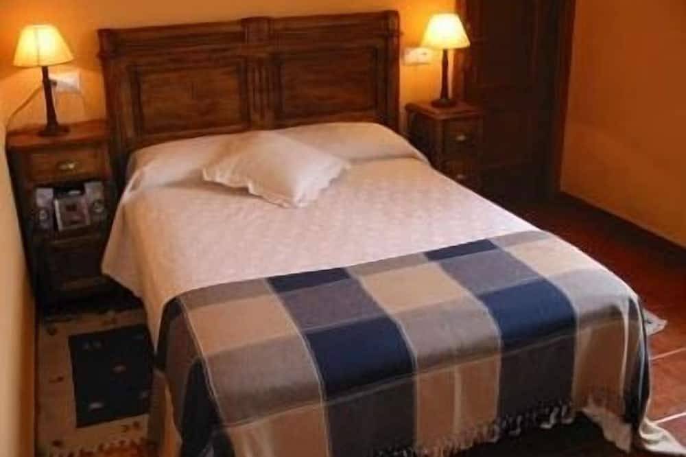 Entire apartment, Rural Apartments La Caramba for 2 people in Lamuño, Cudillero