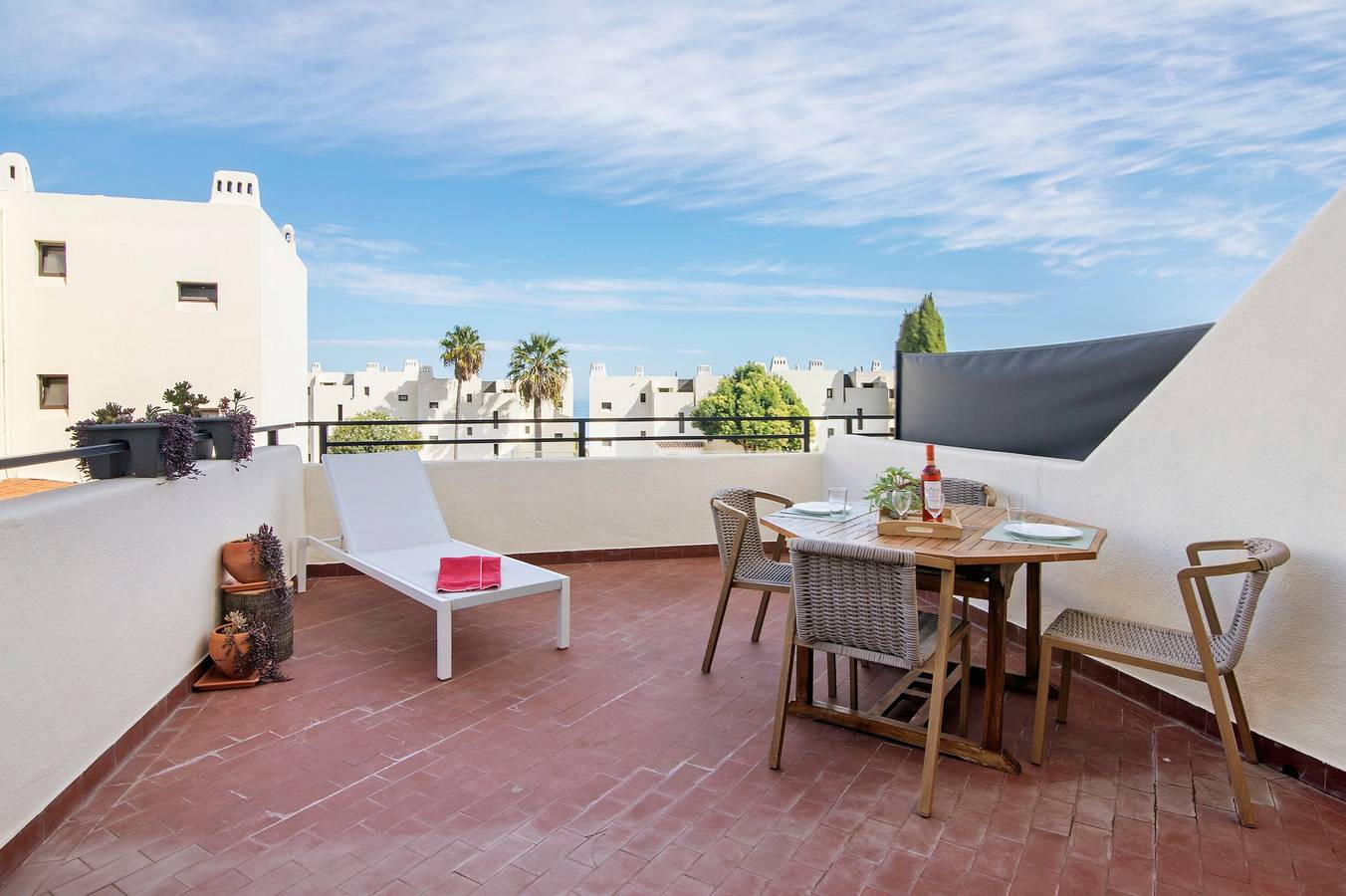 Studio entier, White Studio & Terrace in Albufeira, District de Faro