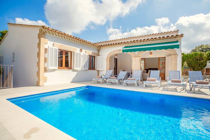 Villa Can Sohn in Cala Sant Vicenc, Pollença