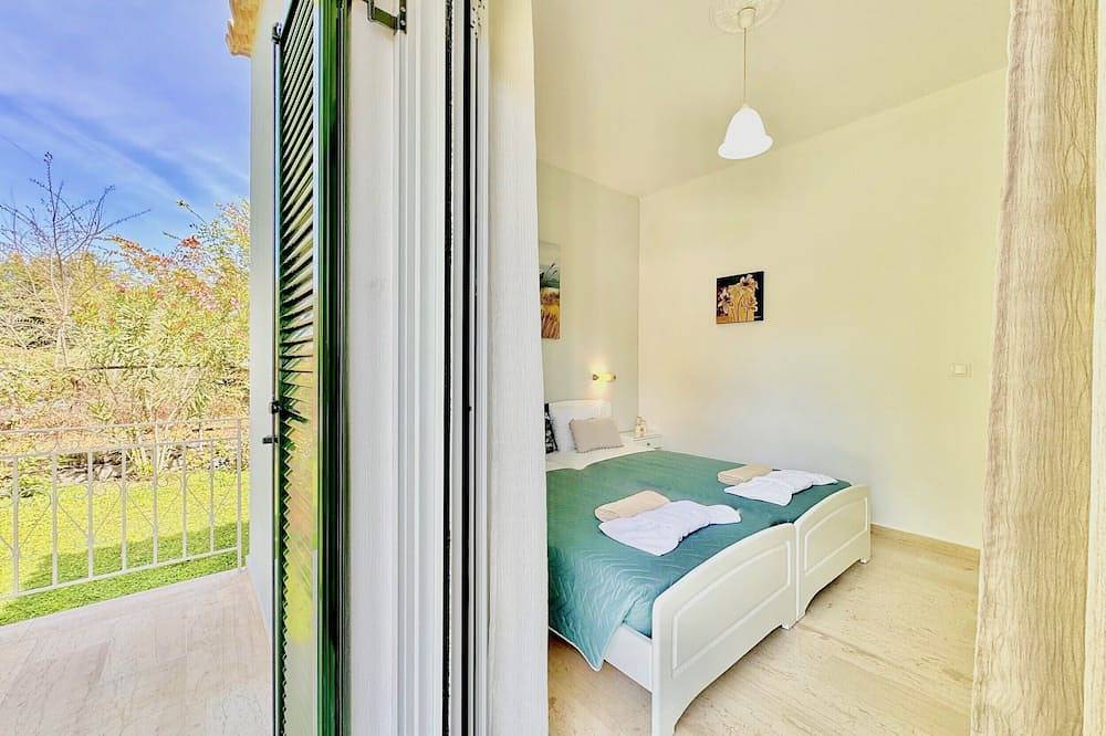 Villa Dafni with private pool in Roda, Korfu