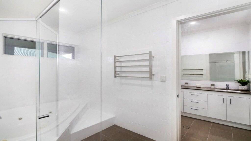 Holiday Home for 6 People in Avoca Beach, New South Wales