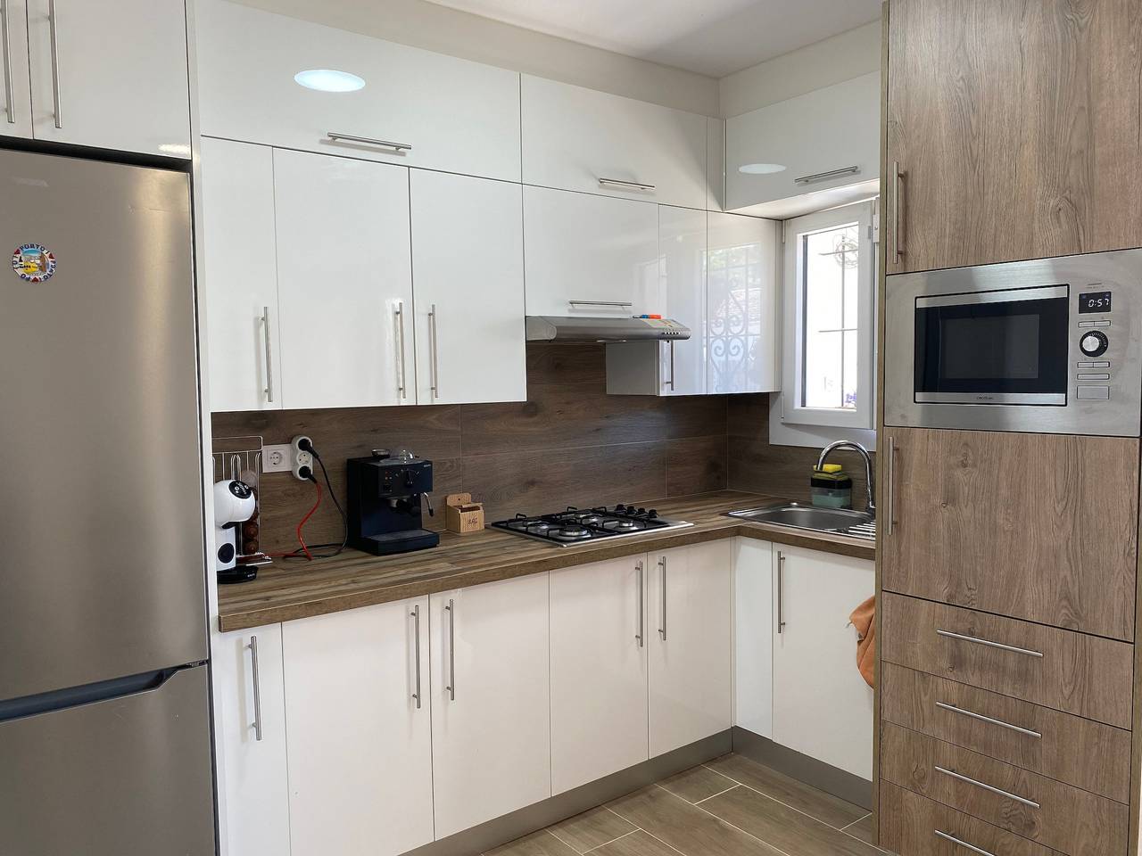 Appartement entier, Appartement 'Muscletes' avec vue sur les montagnes, Wi-Fi et climatisation in L'Escala, Haut-Ampurdan