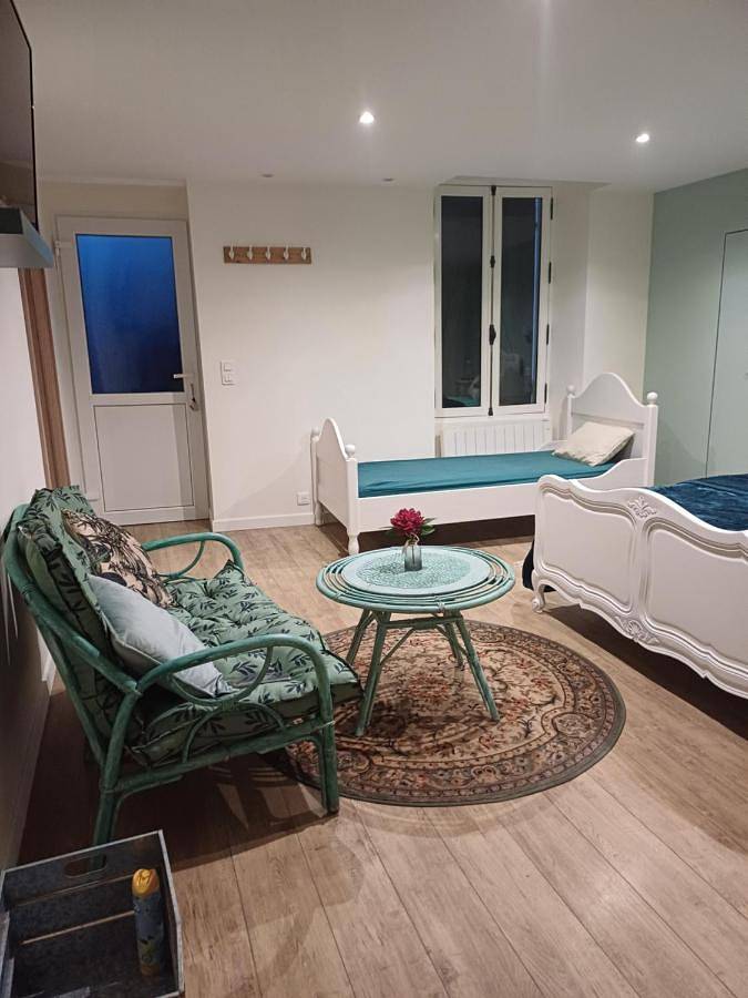 Un petit studio moderne et conviviale in Banville (patronyme), Région de Bayeux