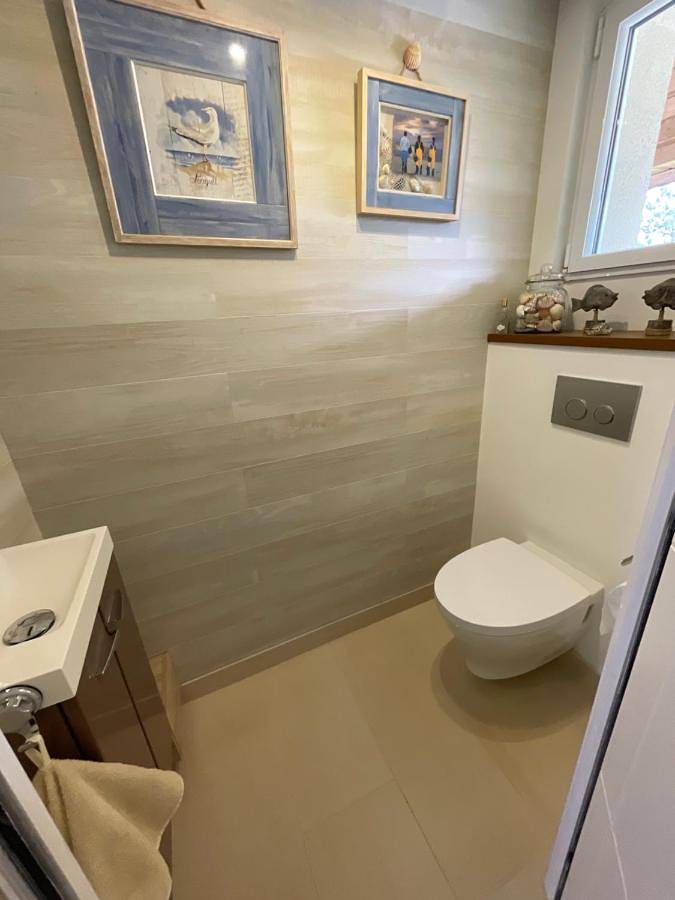 Double Room with Private Bathroom in Omaha Beach, Saint-Laurent-sur-Mer