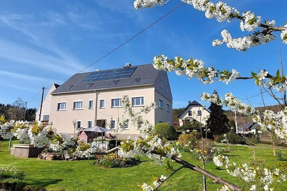 Ganze Wohnung, Herzstück Erzgebirge - Komfort-Ferienwohnung mit Familienbett & Badewanne in Olbernhau, Erzgebirge