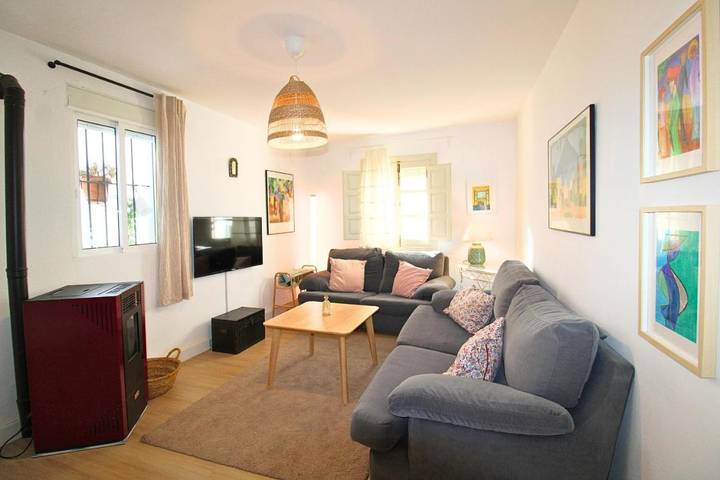 Apartamento para 4 personas, con terraza en Higuera de la Sierra