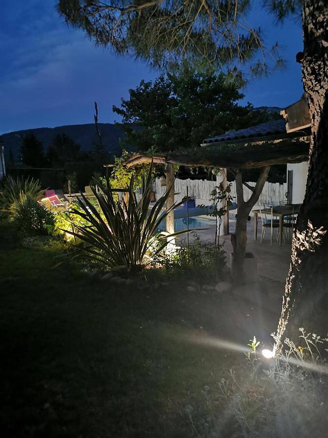 Double Room with Private Bathroom in Saint-Péray, Région de Tournon-sur-Rhône