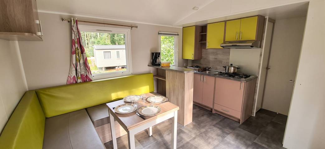 Acogedor Bungalow en Saint-Chéron con piscina in Saint-Chéron, Essonne
