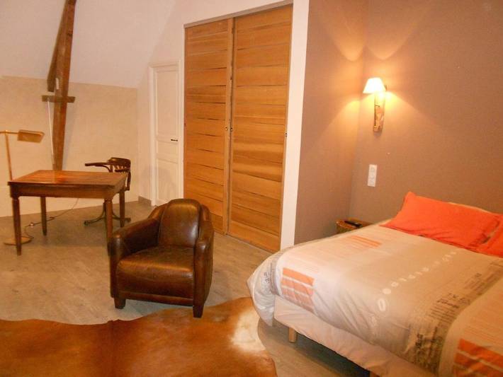 Chambre d’hôte pour 2 personnes, avec piscine et vue ainsi que terrasse et jardin à La Cambe