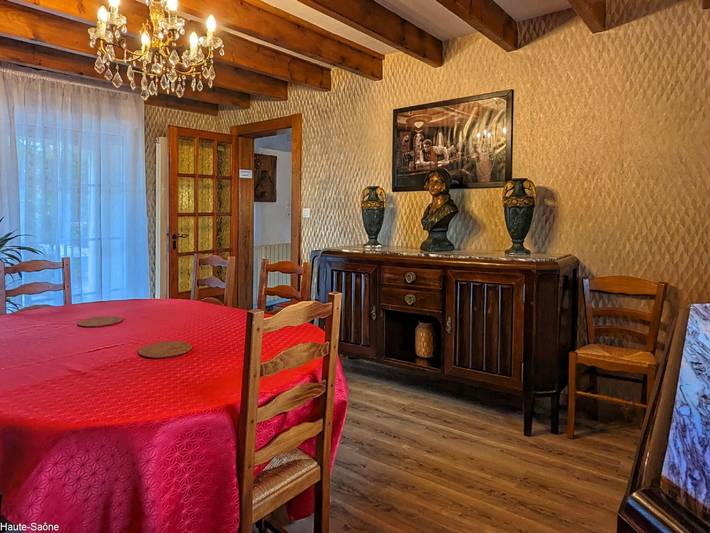 Großes Renoviertes Familienhaus in Froideterre in Froideterre, Haute-Saône