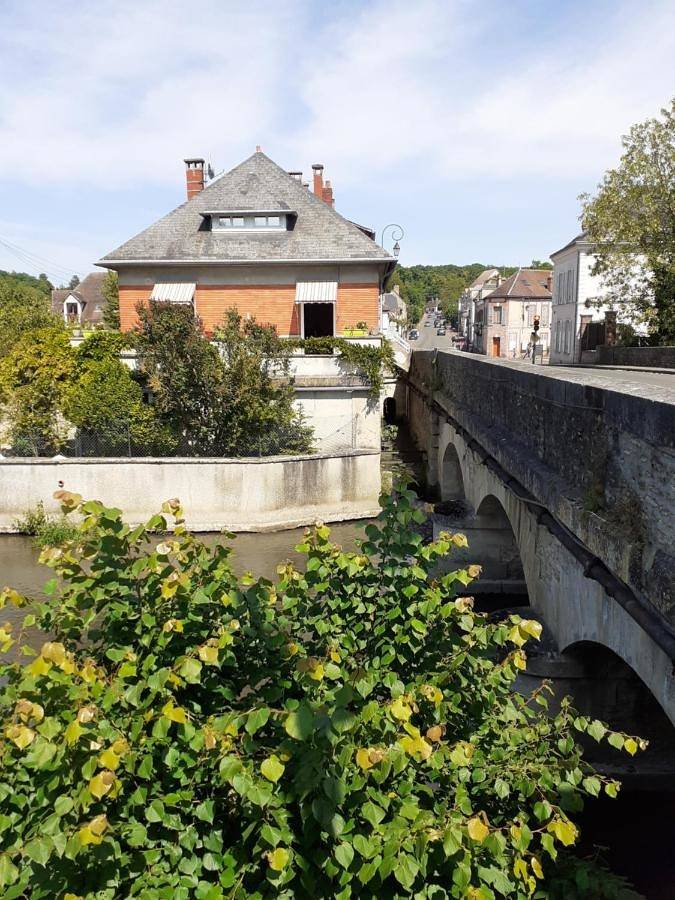 Chambre d’hôte pour 4 personnes avec terrasse in Maintenon, Région de Chartres