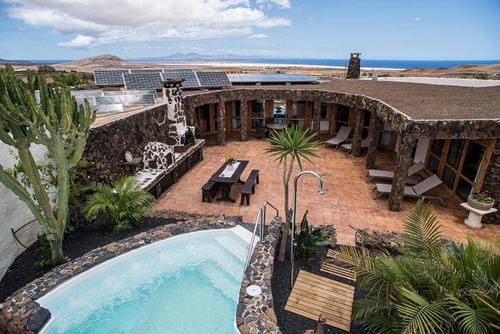Chalet para 4 personas, con vistas además de jardín y piscina, Se admiten mascotas en Fuerteventura