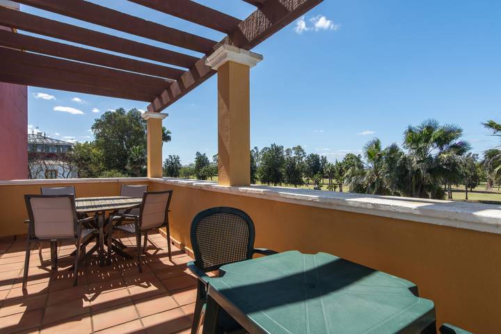 Apartamento para 5 personas, con vistas al lago además de terraza y vistas en Isla Canela