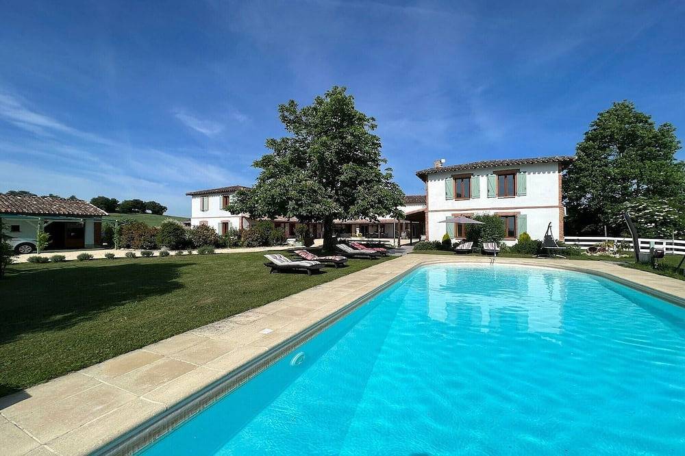Apartamento entero, Apartamento en Tarn con piscina y jacuzzi in Rabastens, Región de Albi