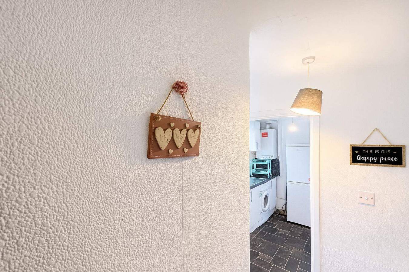 Wycombe Oasis - Cozy 3-Bed House Retreat in High Wycombe, Chiltern Hills
